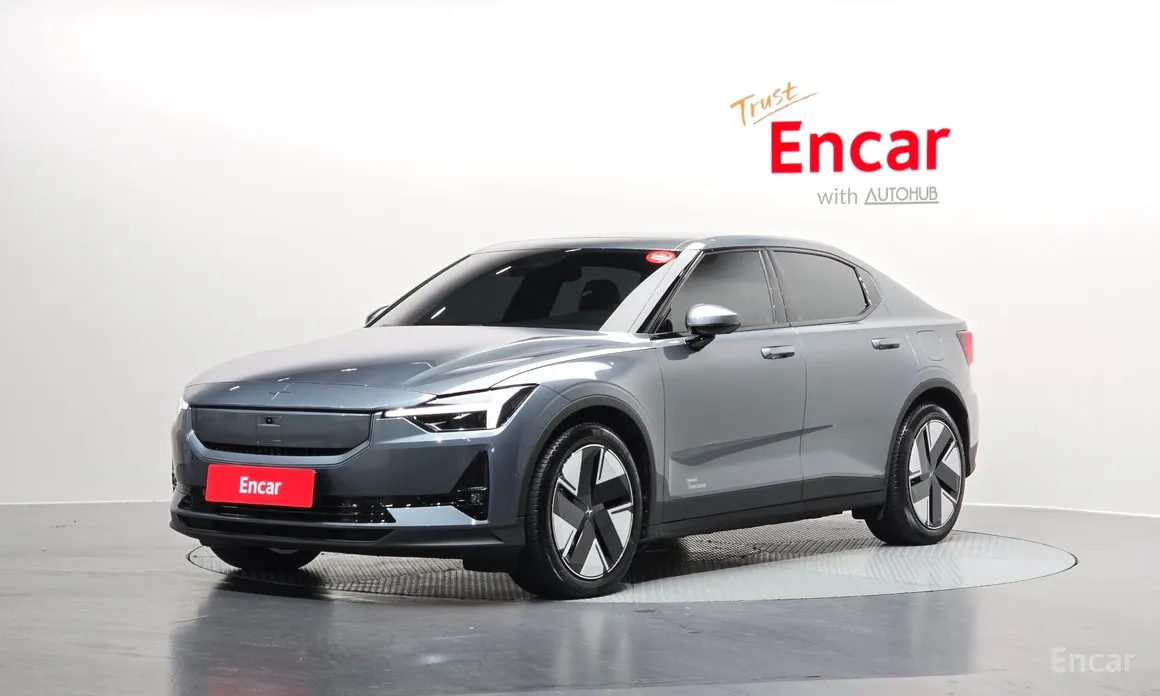 Фото 1 - Polestar 2