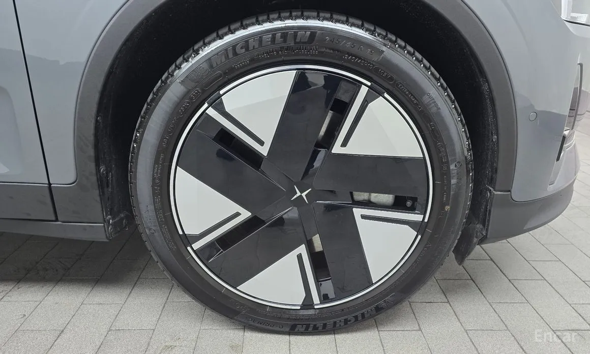 Фото 5 - Polestar 2