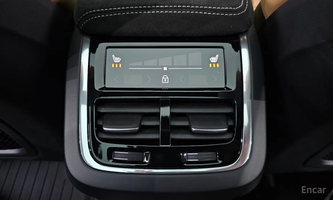 Фото 19 - Volvo V60