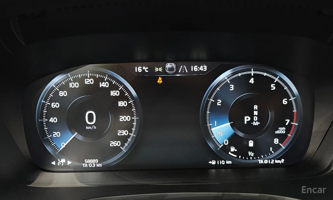 Фото 8 - Volvo V60