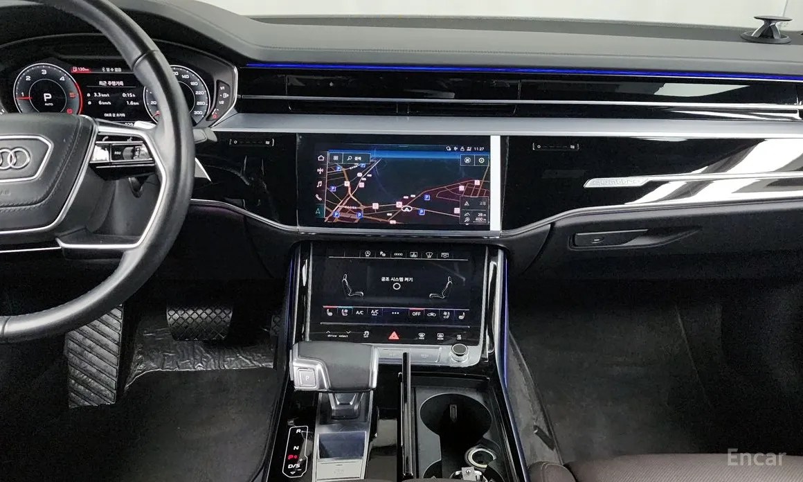 Фото 14 - Audi A8