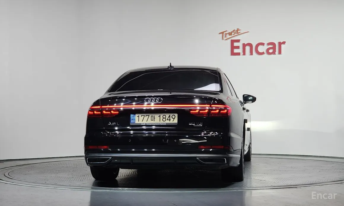 Фото 4 - Audi A8