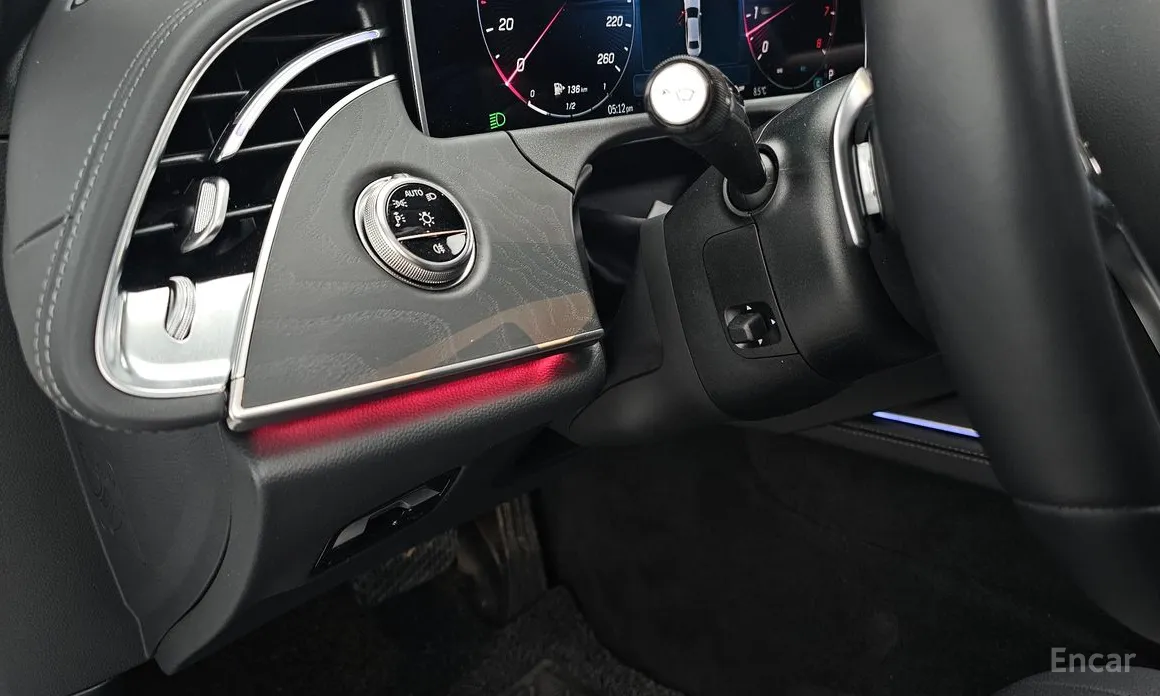 Фото 18 - Mercedes-Benz E-Class