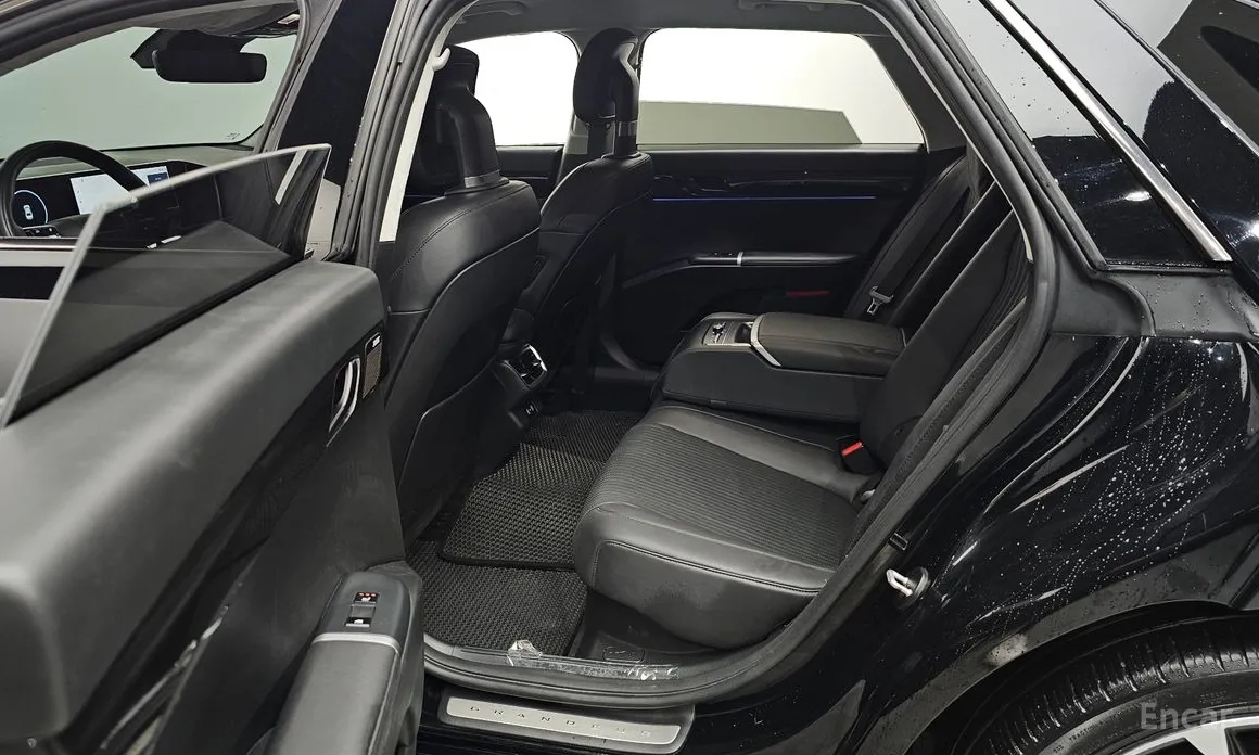 Фото 11 - Hyundai Grandeur