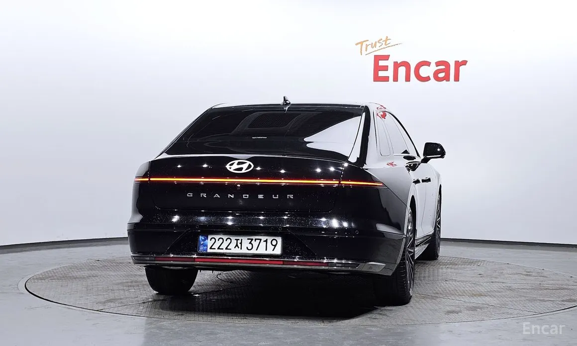 Фото 4 - Hyundai Grandeur