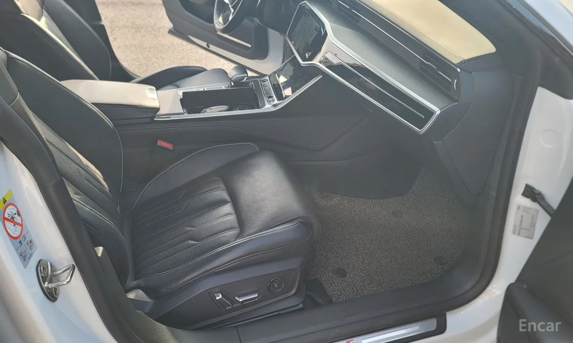 Фото 16 - Audi A7