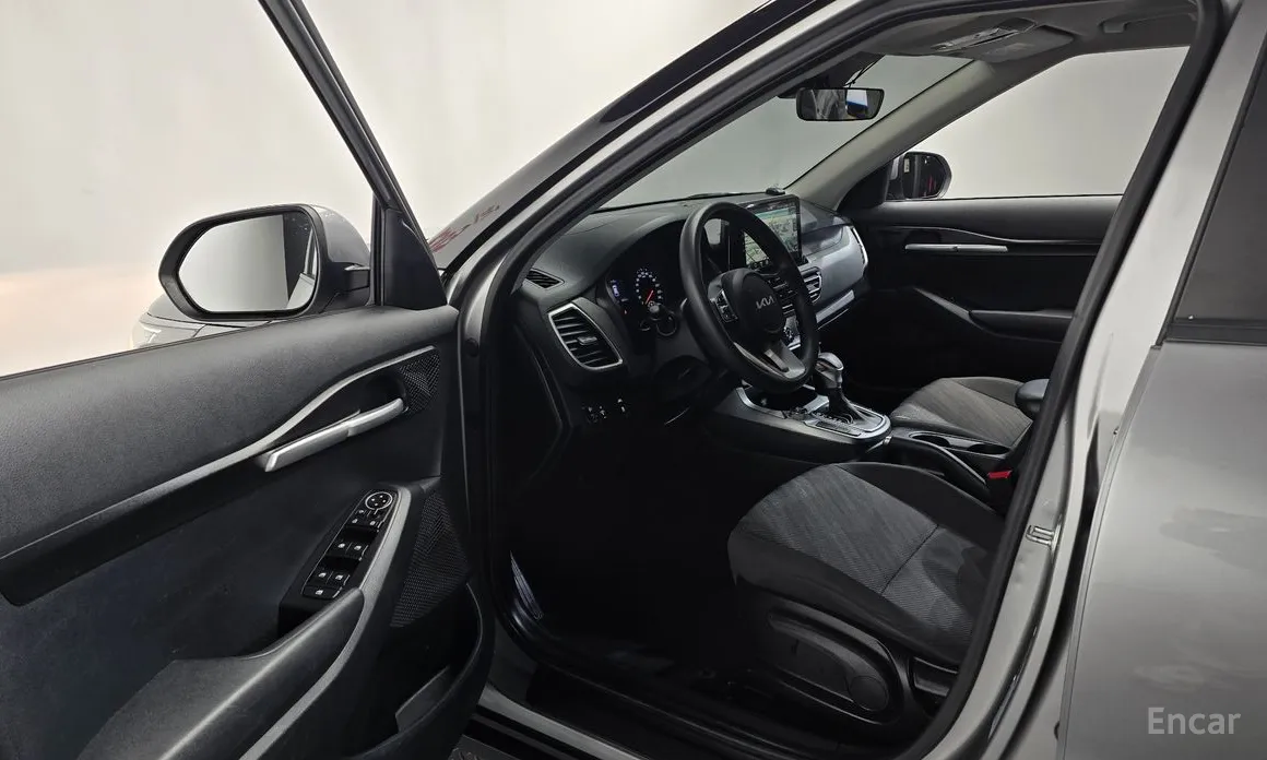 Фото 10 - Kia Seltos