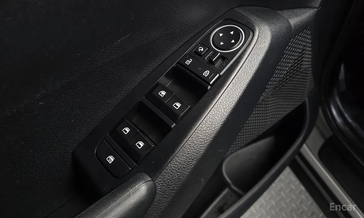 Фото 18 - Kia Seltos