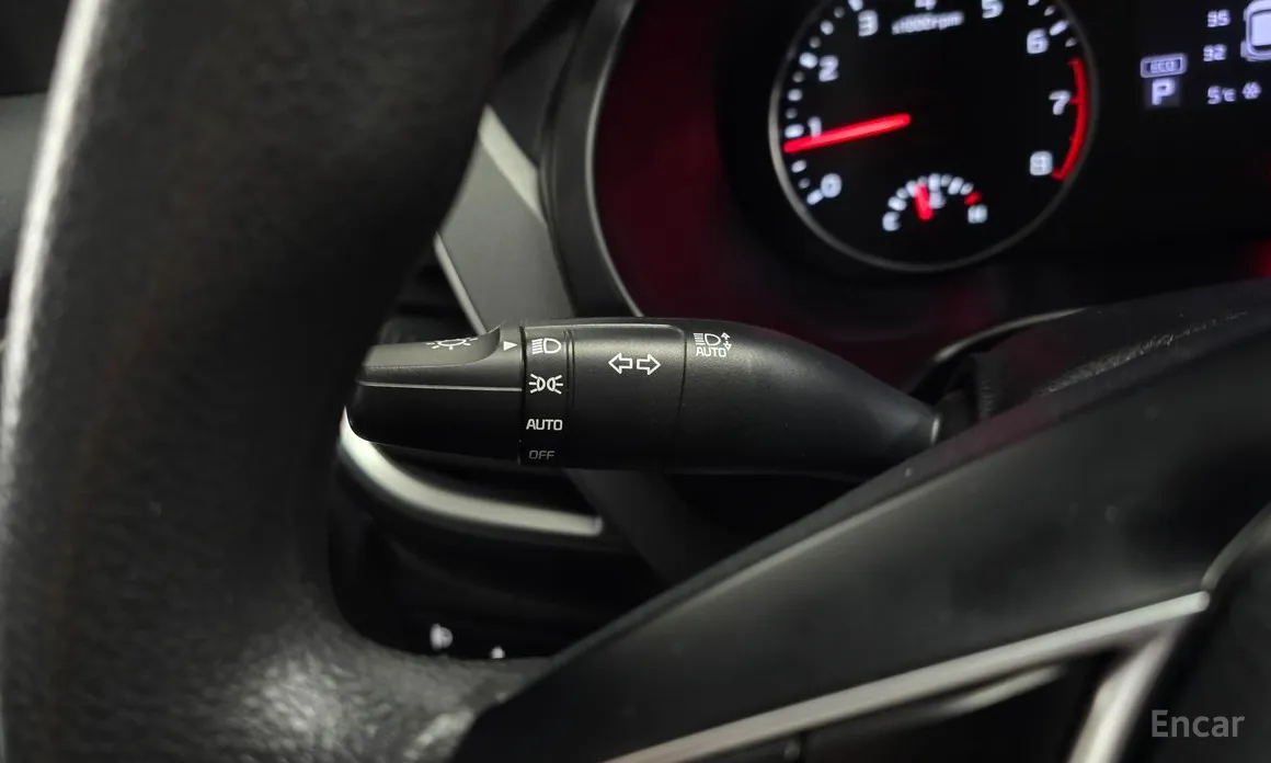 Фото 19 - Kia Seltos