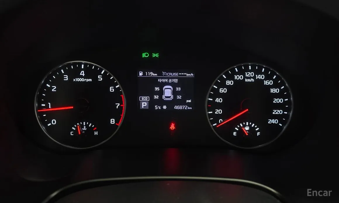 Фото 8 - Kia Seltos