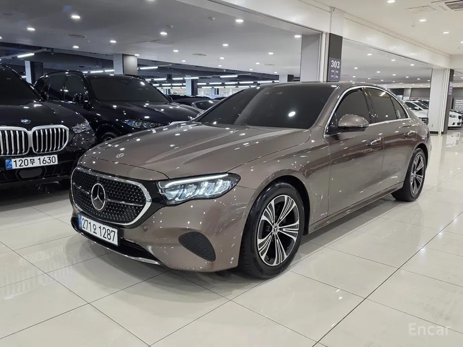 Фото 1 - Mercedes-Benz E-Class