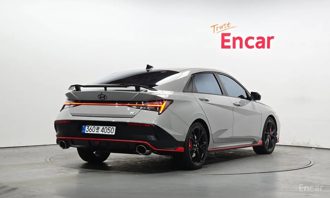 Фото 2 - Hyundai Avante