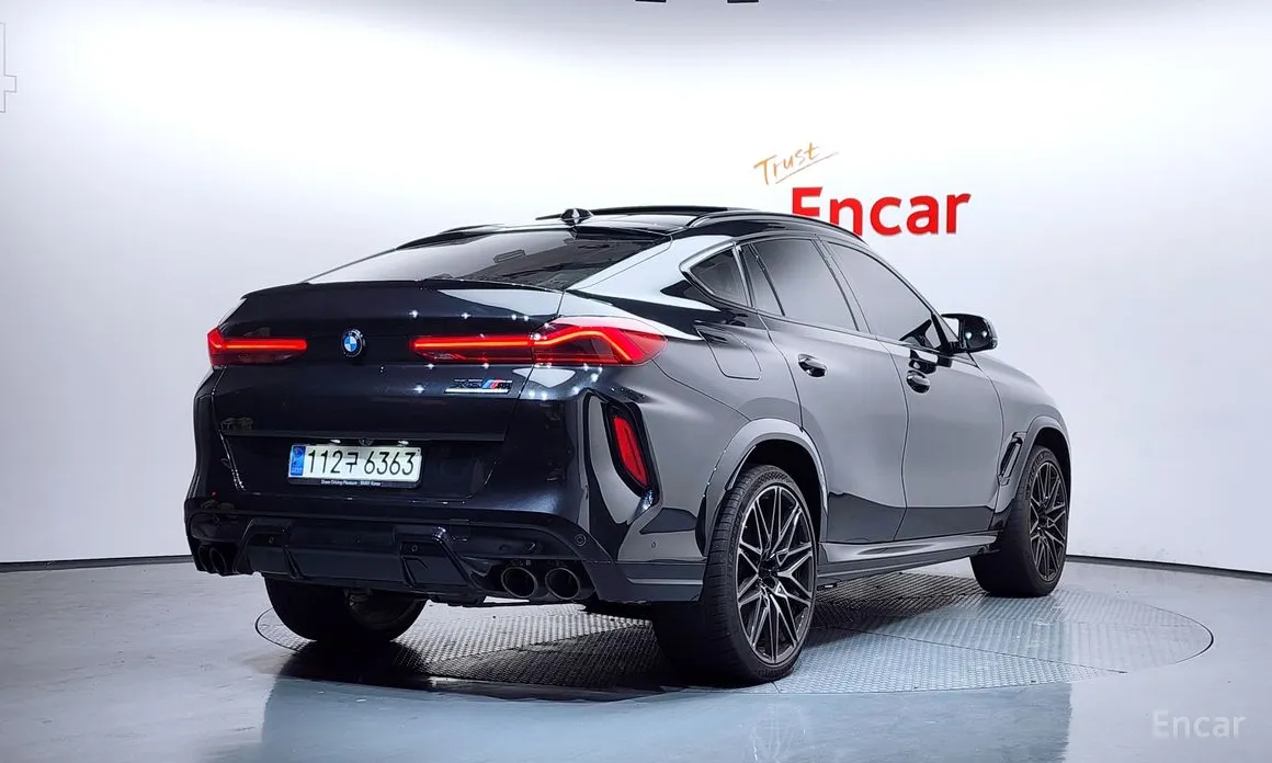 Фото 2 - BMW X6 M