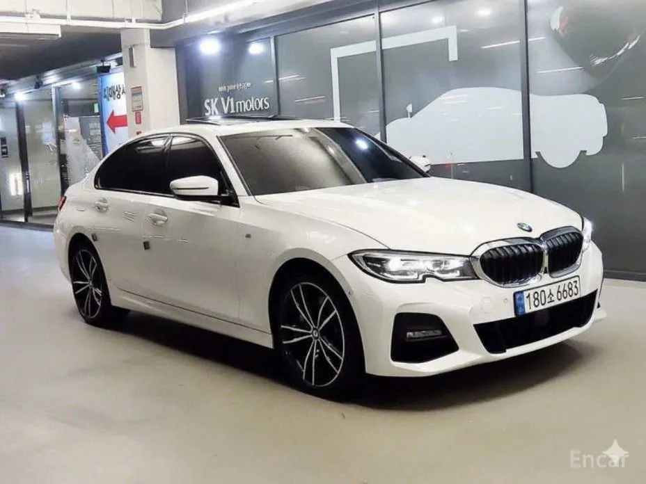 Photo 1 - BMW 3 Series