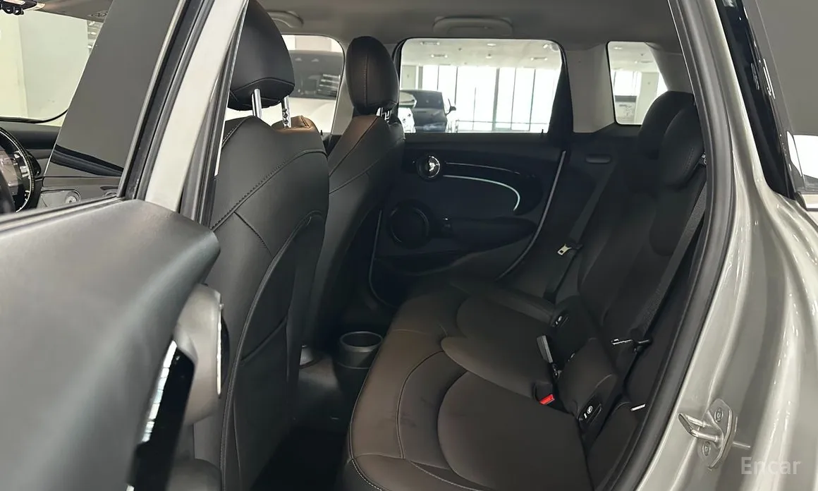 Фото 11 - Mini Cooper