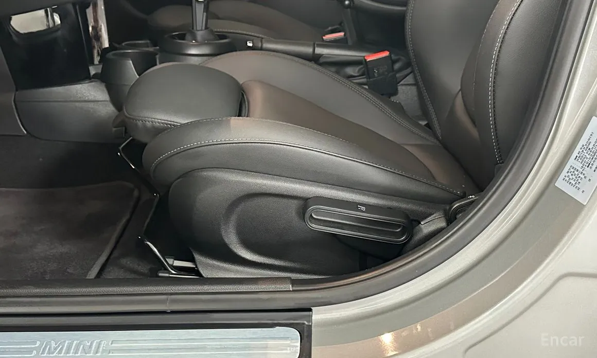 Фото 15 - Mini Cooper