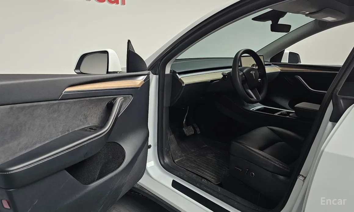 Фото 11 - Tesla Model Y