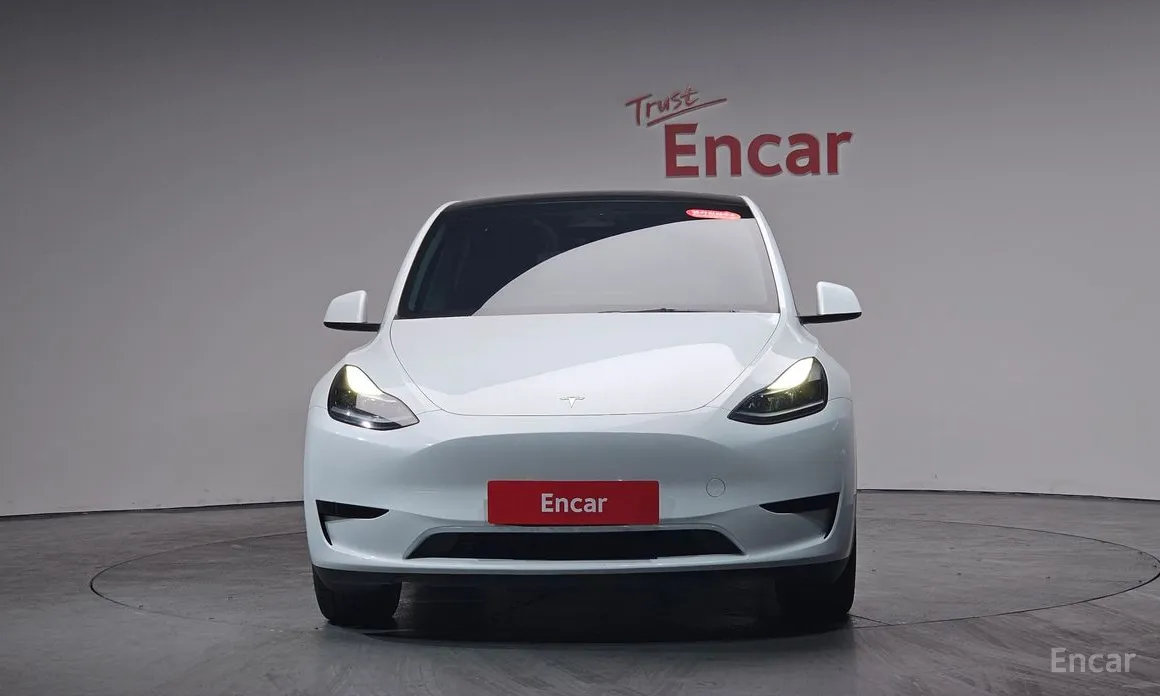 Фото 3 - Tesla Model Y