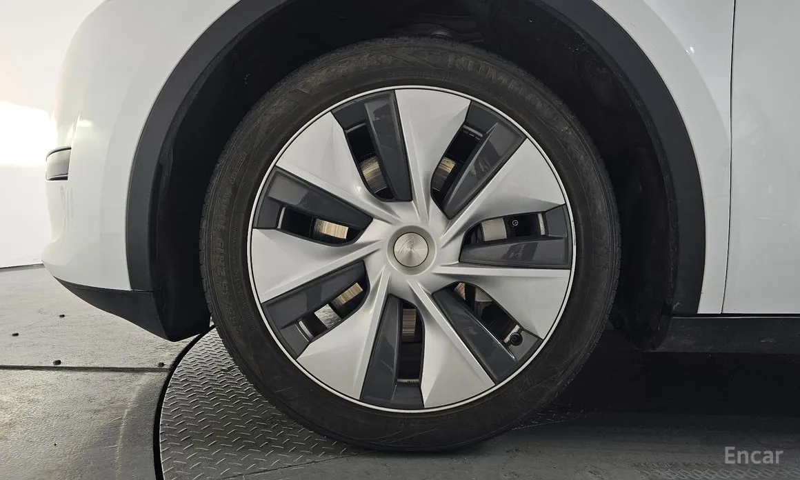 Фото 5 - Tesla Model Y