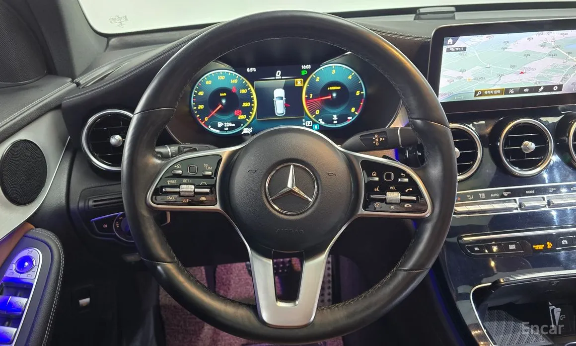 Фото 13 - Mercedes-Benz GLC-Class