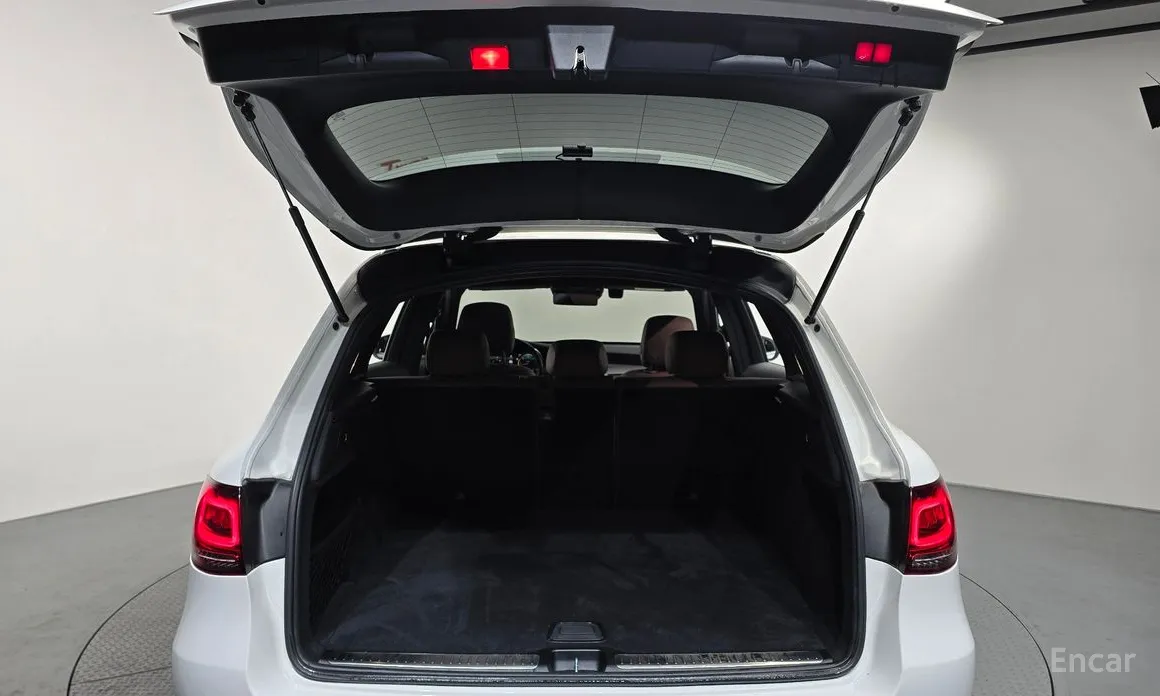 Фото 20 - Mercedes-Benz GLC-Class