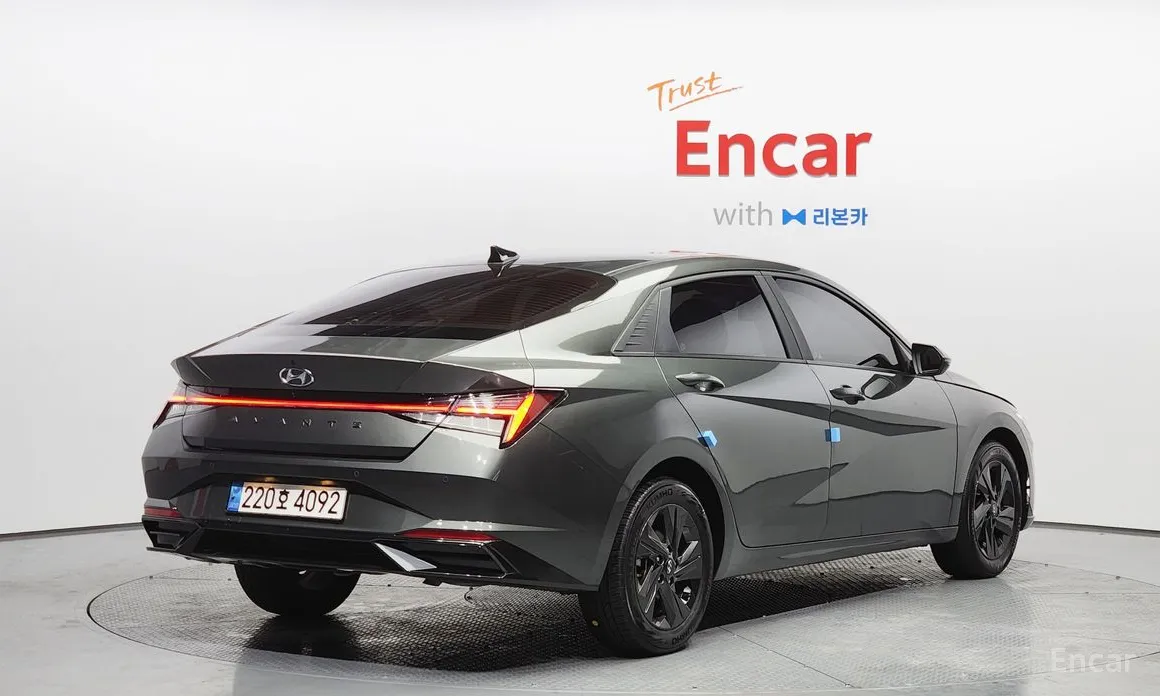 Фото 2 - Hyundai Avante