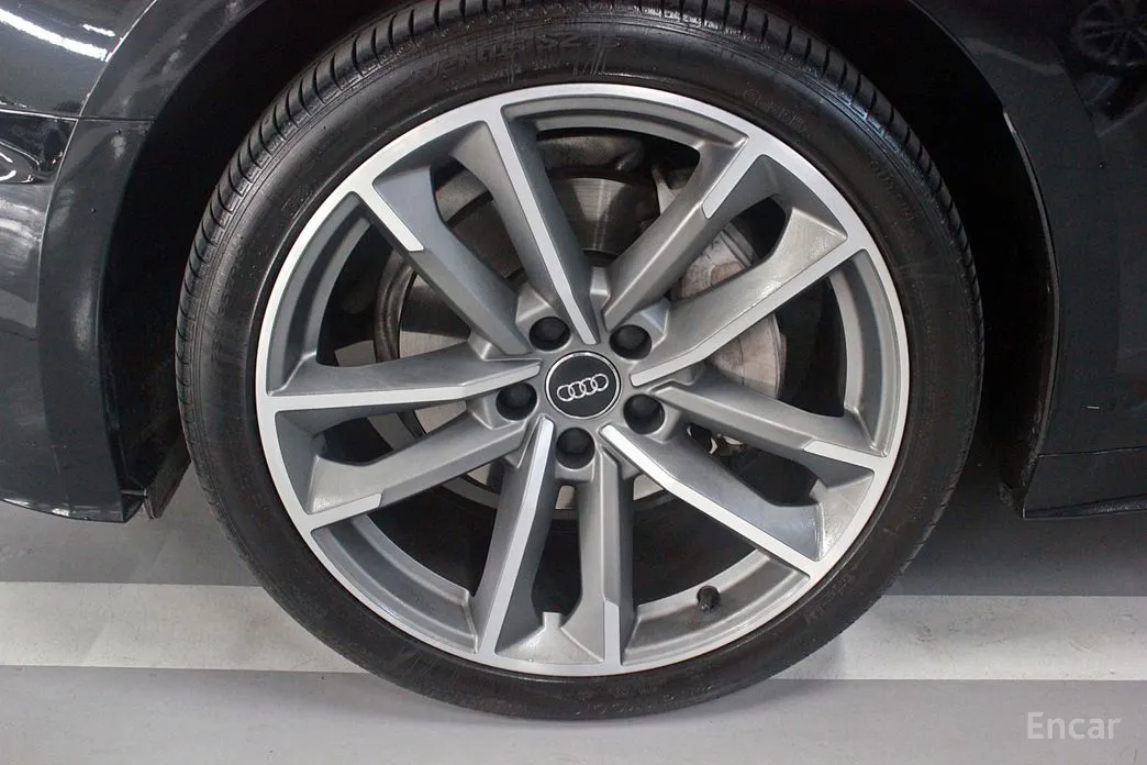 Фото 5 - Audi A5