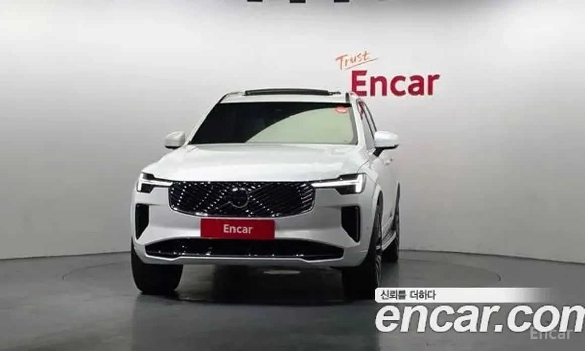 Photo 1 - Volvo XC90