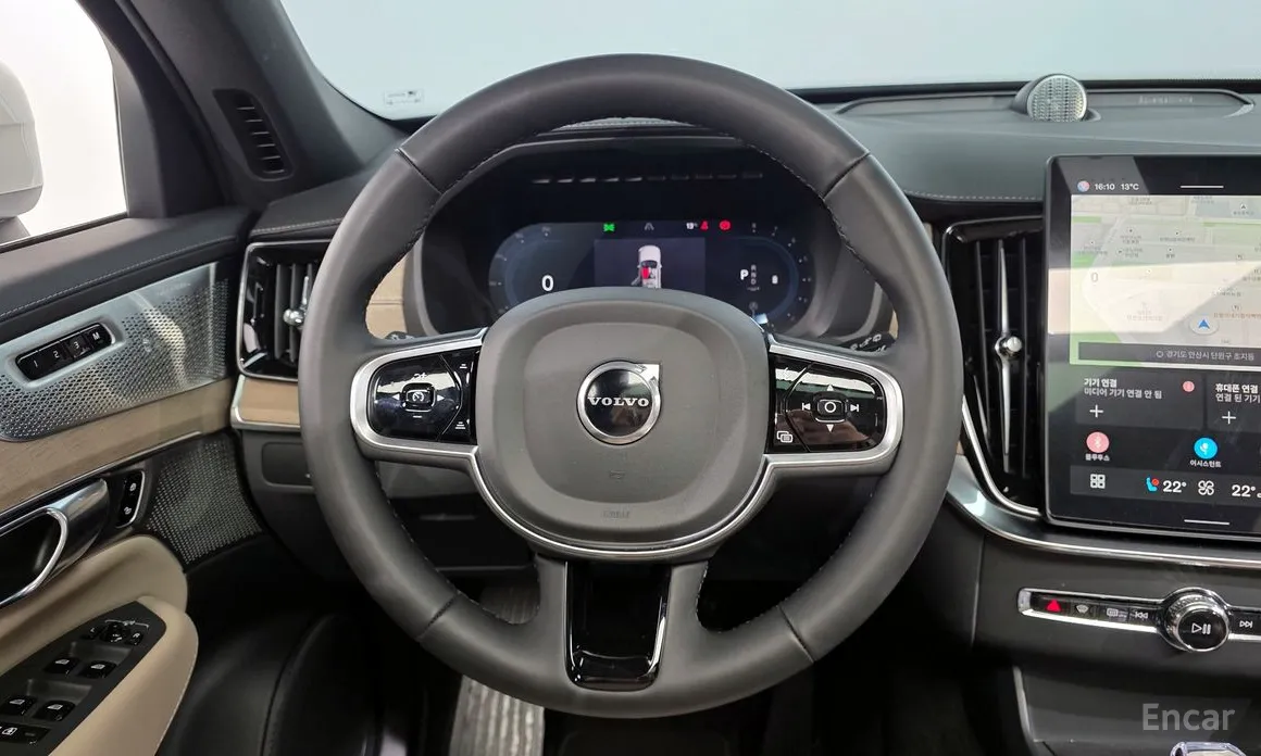 Photo 13 - Volvo XC90