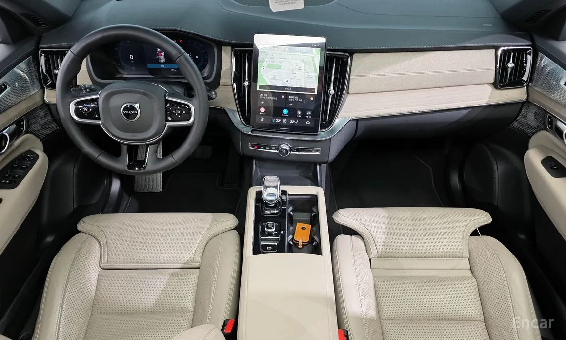 Photo 7 - Volvo XC90