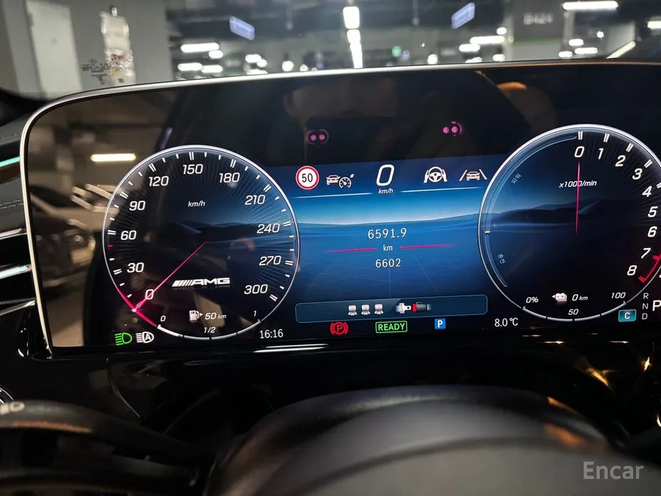 Фото 13 - Mercedes-Benz E-Class