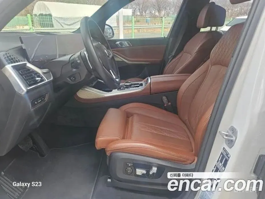 Фото 11 - BMW X7