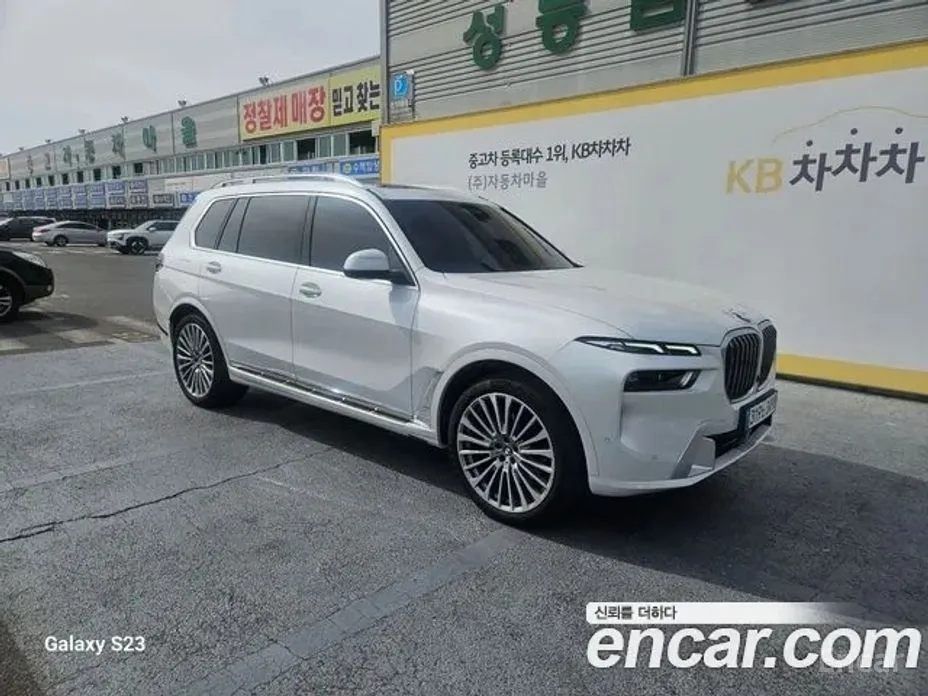 Фото 2 - BMW X7