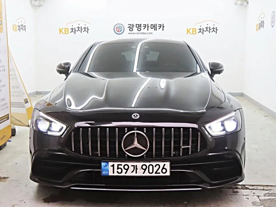 Фото 1 - Mercedes-Benz AMG GT