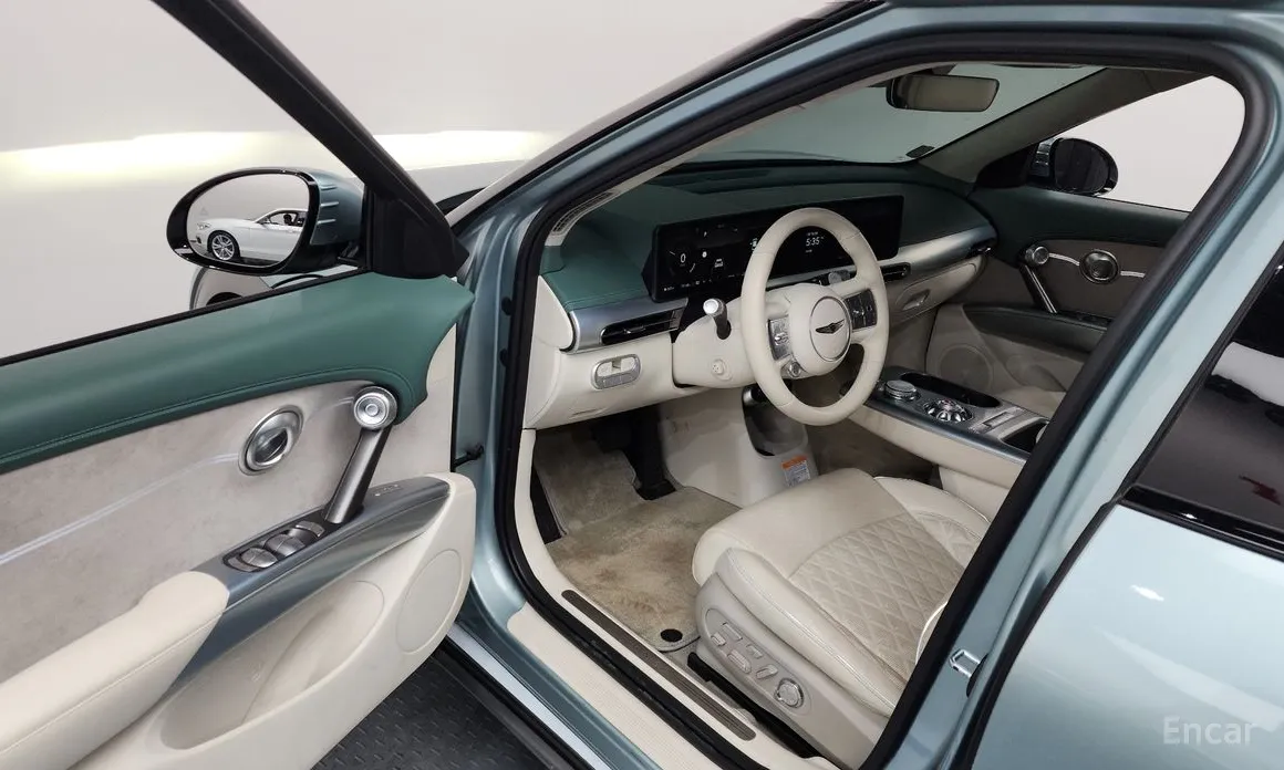 Фото 10 - Genesis GV60