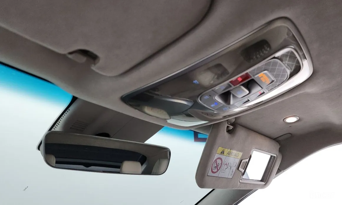 Фото 17 - Genesis GV60