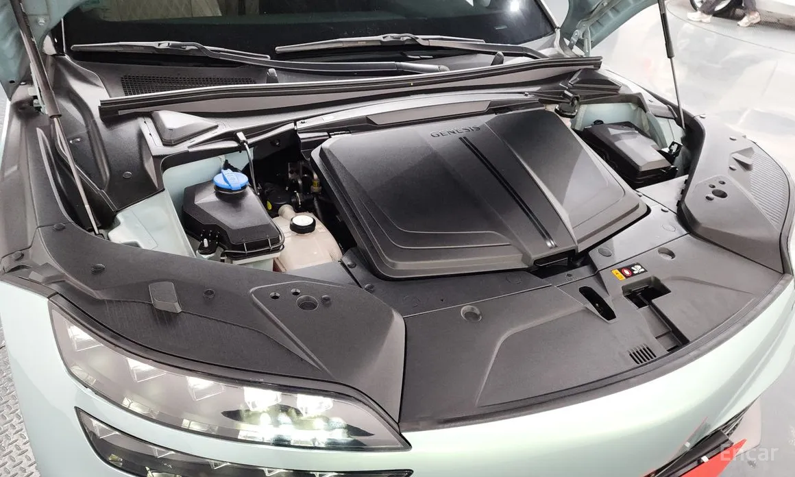 Фото 6 - Genesis GV60