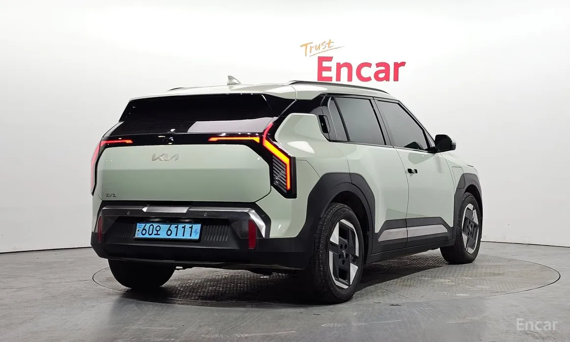 Фото 2 - Kia EV3