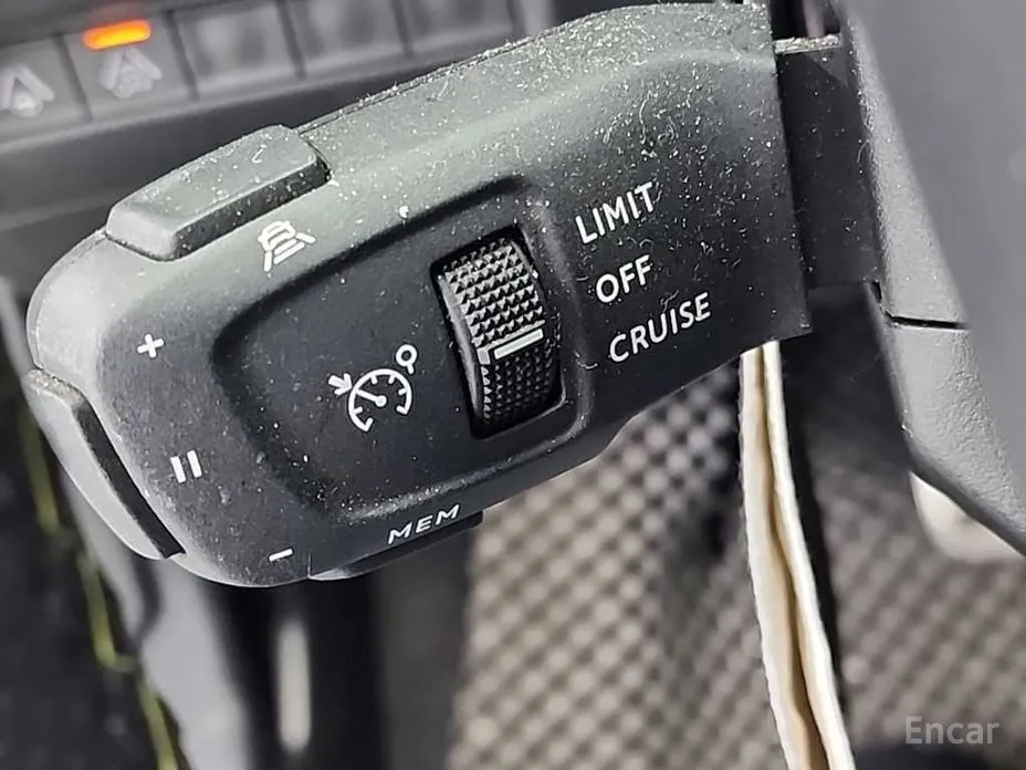 Фото 17 - Peugeot 2008