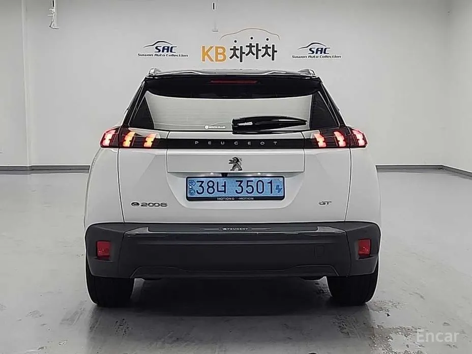 Фото 3 - Peugeot 2008