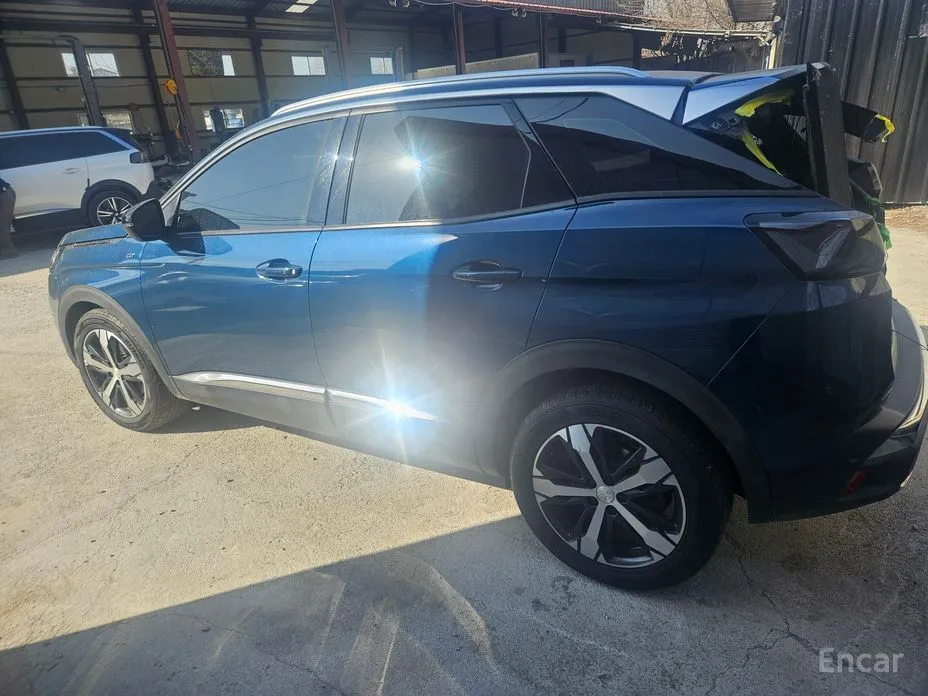 Фото 10 - Peugeot 3008