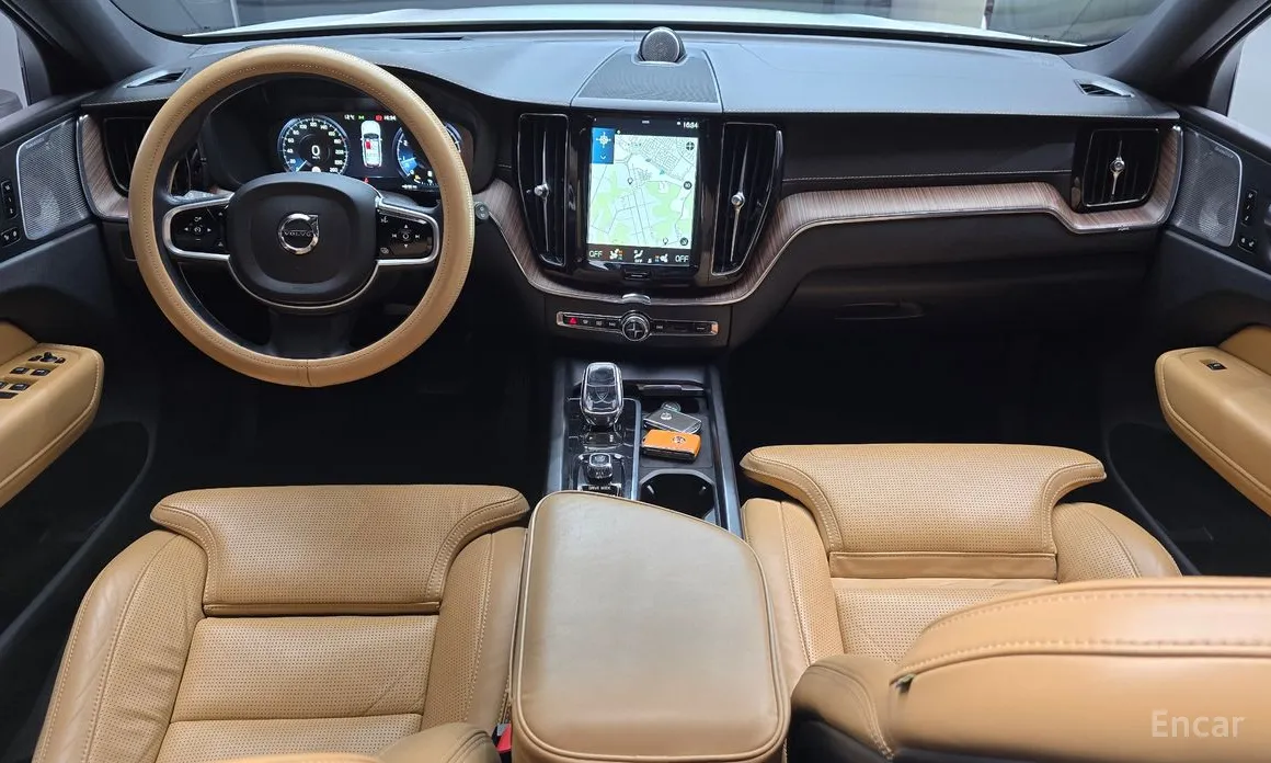 Фото 7 - Volvo XC60