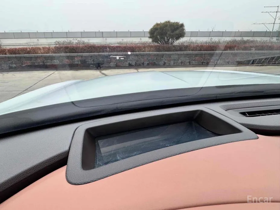 Фото 14 - Genesis G80