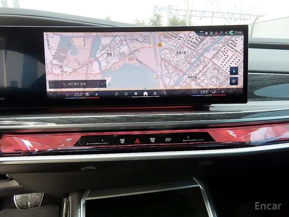 Фото 12 - BMW i7