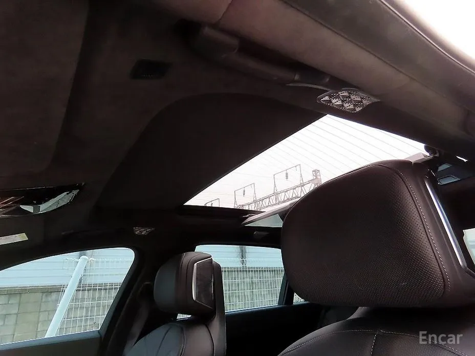 Фото 17 - BMW i7