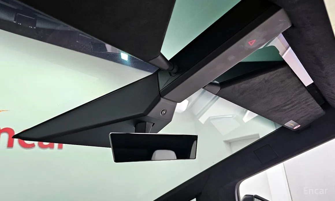 Фото 15 - Tesla Cybertruck