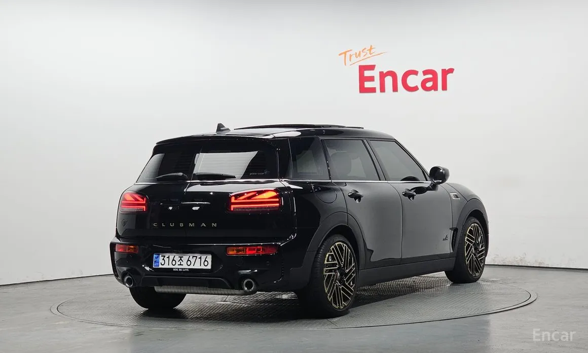 Фото 2 - Mini Clubman