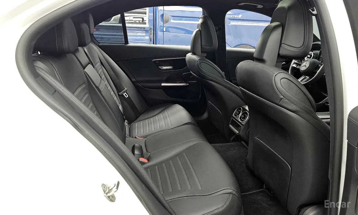 Фото 12 - Mercedes-Benz C-Class