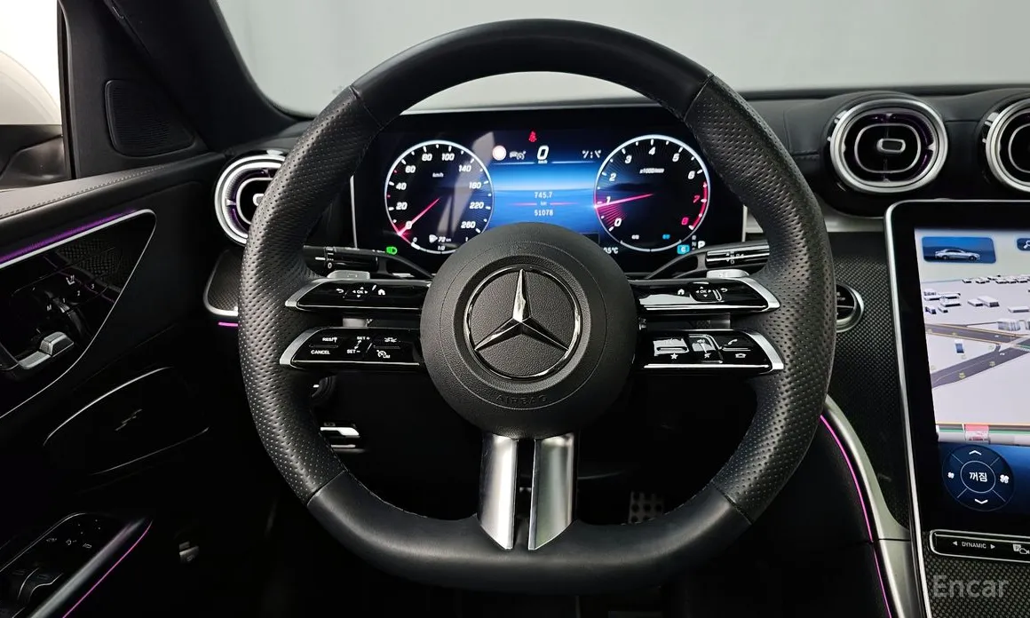 Фото 13 - Mercedes-Benz C-Class