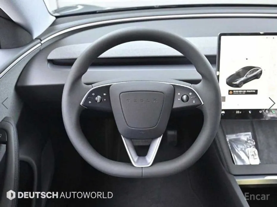 Фото 13 - Tesla Model 3